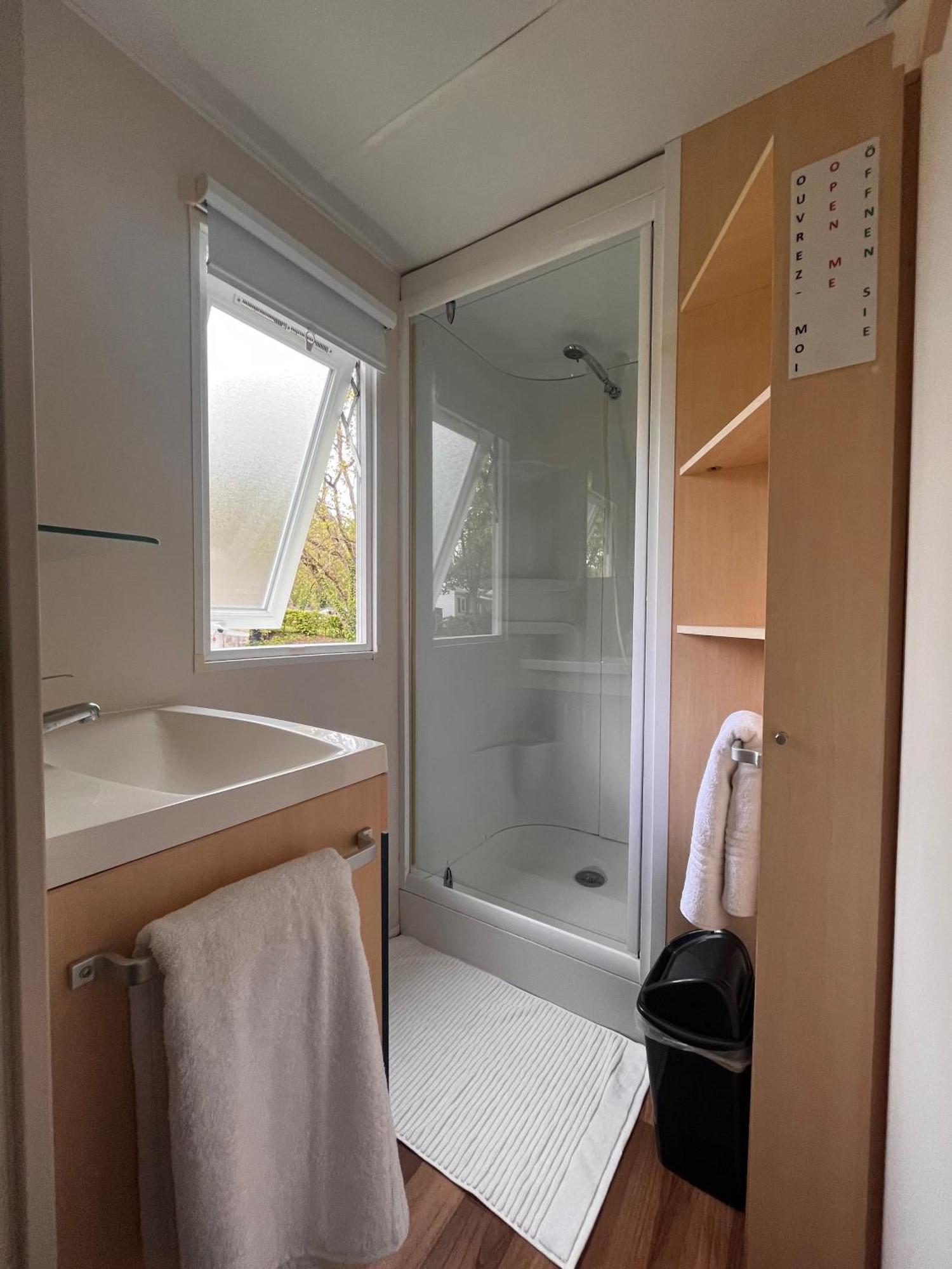 Le Gewurz - Bungalow Climatise Avec Tv Pour 5 Boofzheim Oda fotoğraf